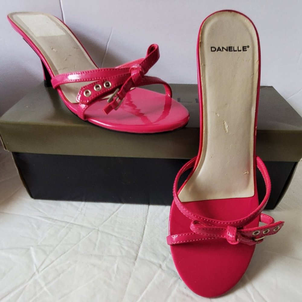 Fushia Pink Patient 3" Sandle